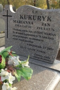 pomnik ks.Kukuryka